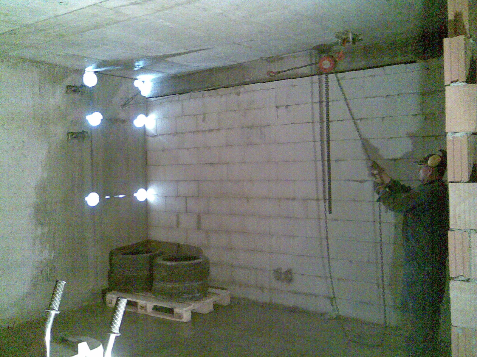 ajt&oacute; nyit&aacute;s - Di&oacute;sd